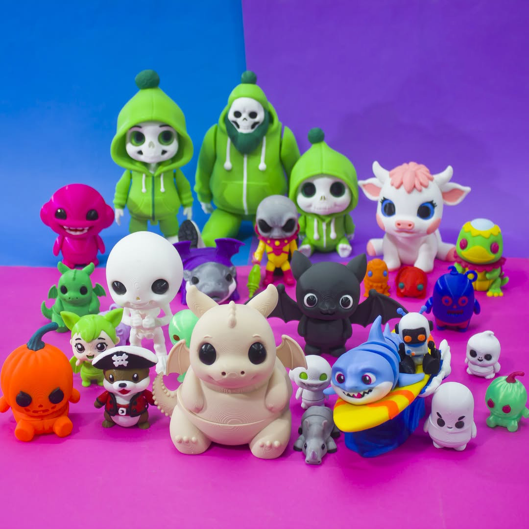 Toys & keychains — alt grid